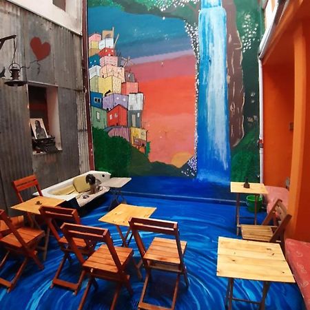 Casa Artigas Hostel Кордоба Екстериор снимка