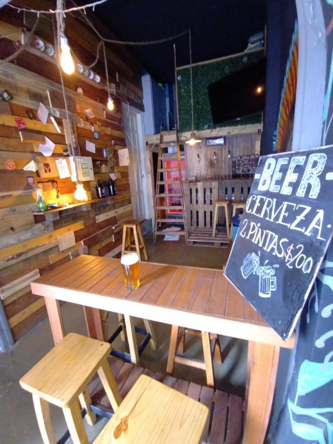 Casa Artigas Hostel Кордоба Екстериор снимка