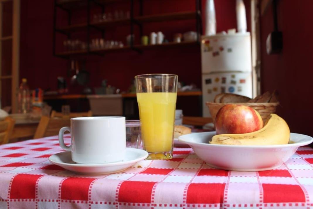 Casa Artigas Hostel Кордоба Екстериор снимка