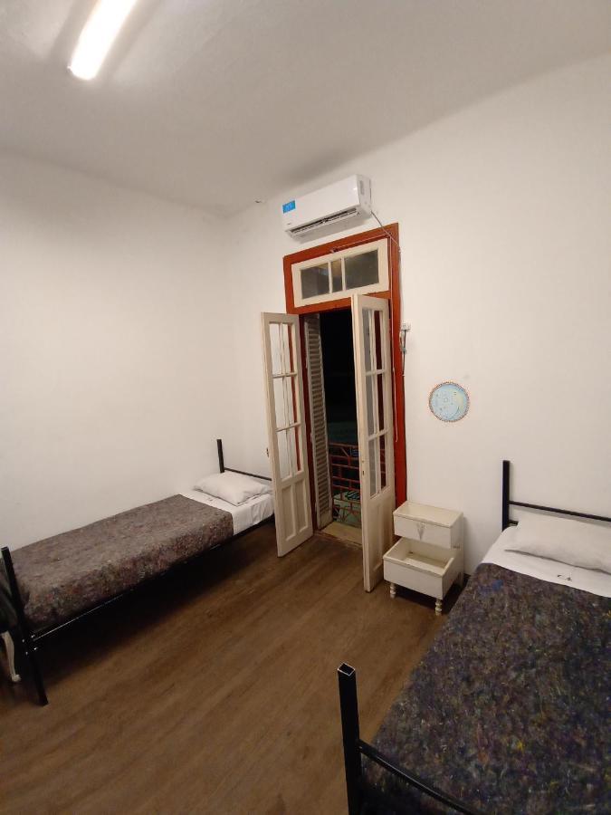 Casa Artigas Hostel Кордоба Екстериор снимка
