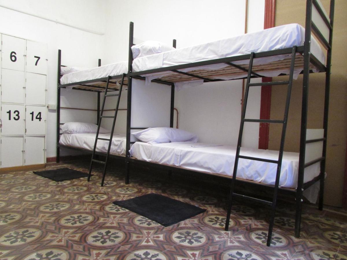 Casa Artigas Hostel Кордоба Екстериор снимка