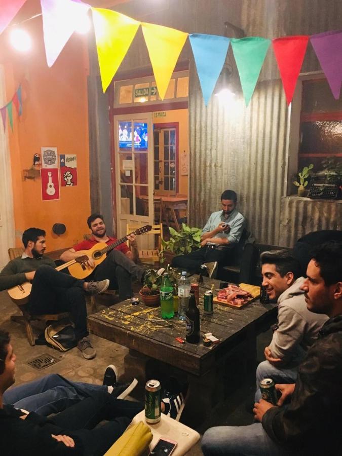 Casa Artigas Hostel Кордоба Екстериор снимка
